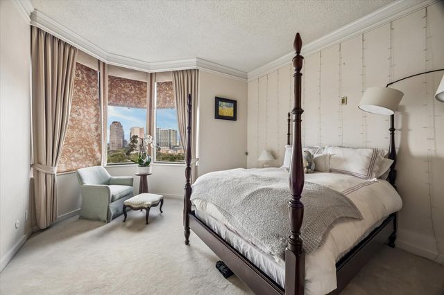 5555 Del Monte Drive 1305, Houston, TX 77056