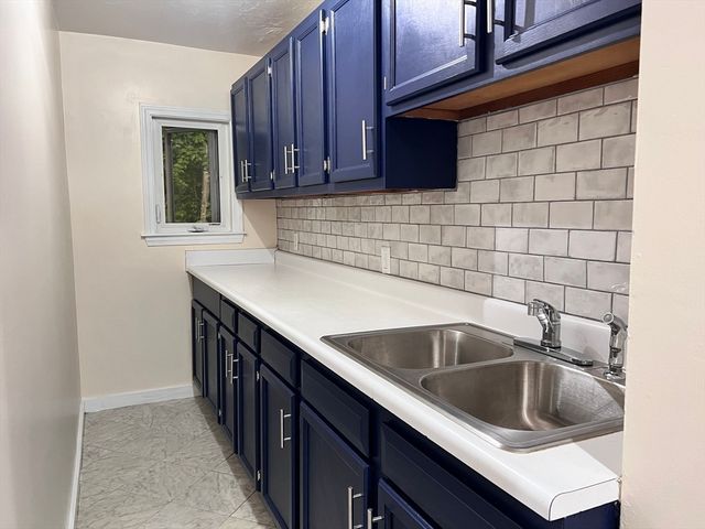 30 Ekman Street 3, Worcester, MA 01607