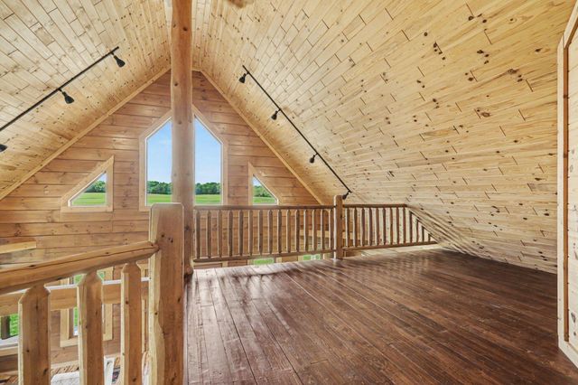 13578 State Route 104, Ashville, OH 43103
