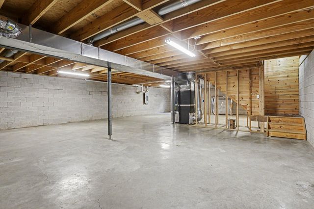 13578 State Route 104, Ashville, OH 43103