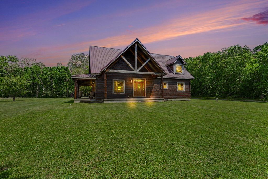 13578 State Route 104, Ashville, OH 43103