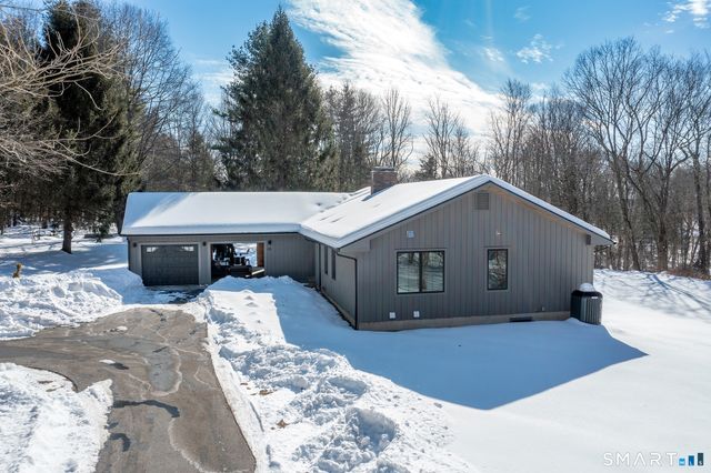 45 Chalybes Road, Roxbury, CT 06783