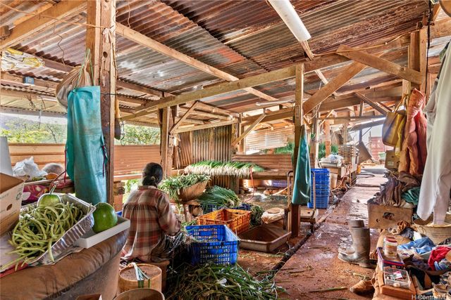 85-1490 Waianae Valley Road, Waianae, HI 96792