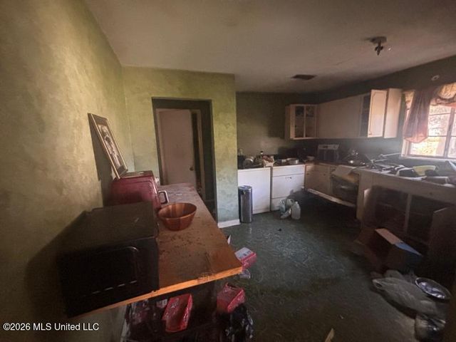 2206 Margaret W Alexander Drive, Jackson, MS 39213