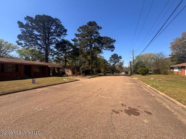 2206 Margaret W Alexander Drive, Jackson, MS 39213