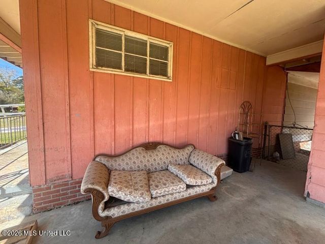 2206 Margaret W Alexander Drive, Jackson, MS 39213