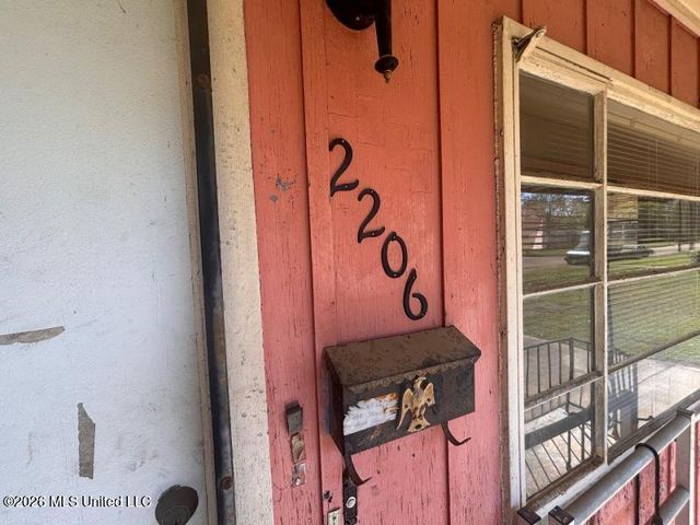 2206 Margaret W Alexander Drive, Jackson, MS 39213
