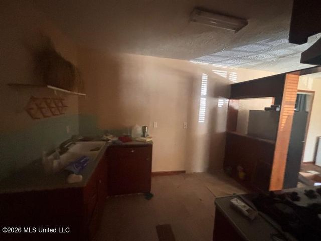 2206 Margaret W Alexander Drive, Jackson, MS 39213