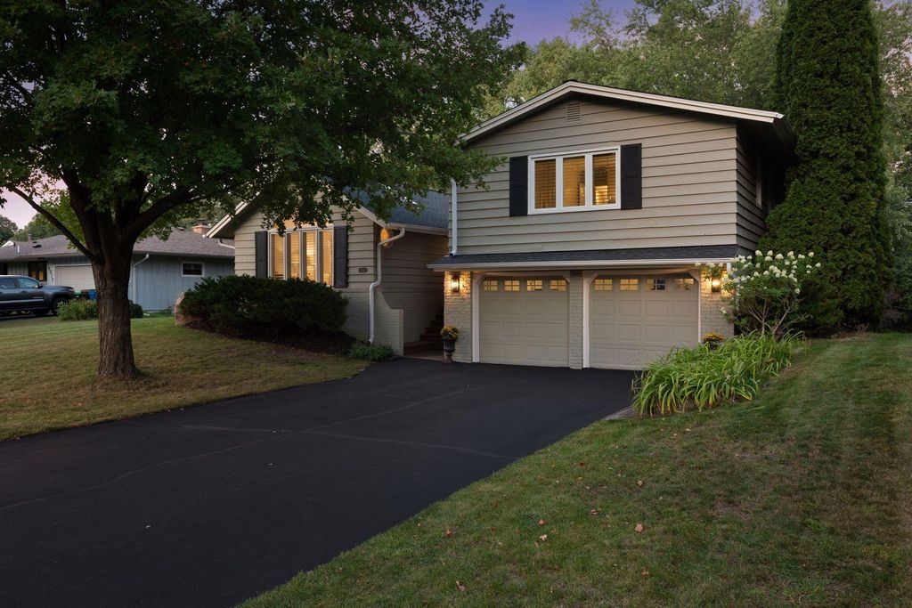 6621 Limerick Lane, Edina, MN 55439 — exterior