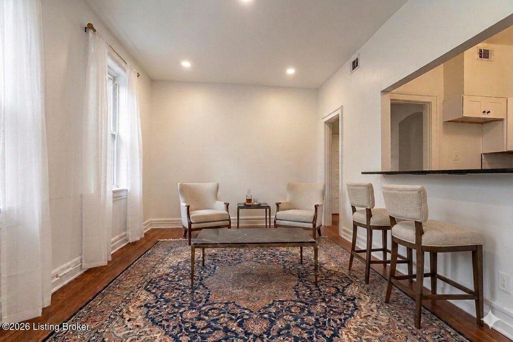 409 W Gaulbert Ave 201, Louisville, KY 40208