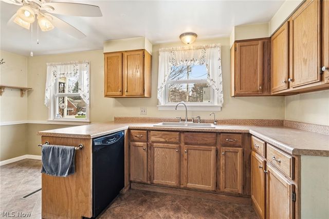 4454 2nd Street NW, Canton, OH 44708