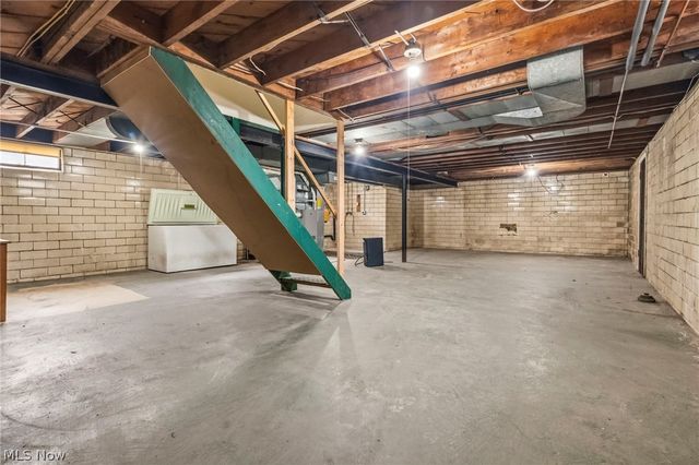 4454 2nd Street NW, Canton, OH 44708