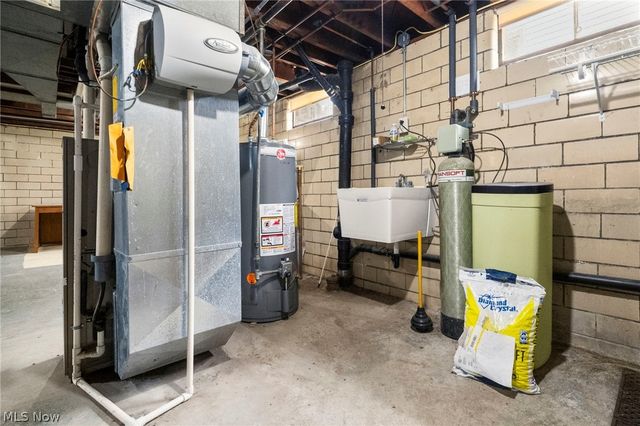 4454 2nd Street NW, Canton, OH 44708