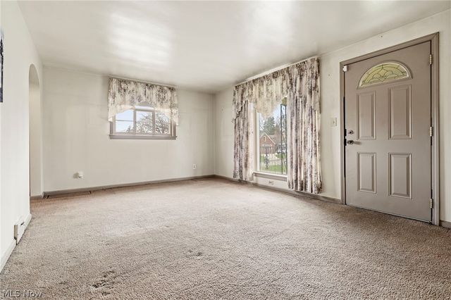 4454 2nd Street NW, Canton, OH 44708