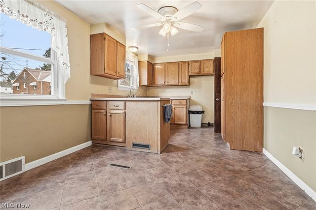 4454 2nd Street NW, Canton, OH 44708