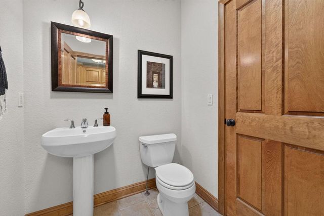 W213N5230 Golfview DRIVE, Menomonee Falls, WI 53051