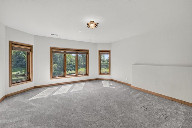 W213N5230 Golfview DRIVE, Menomonee Falls, WI 53051