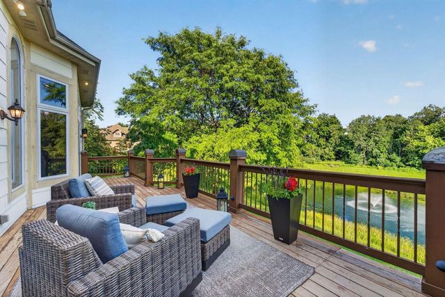 W213N5230 Golfview DRIVE, Menomonee Falls, WI 53051