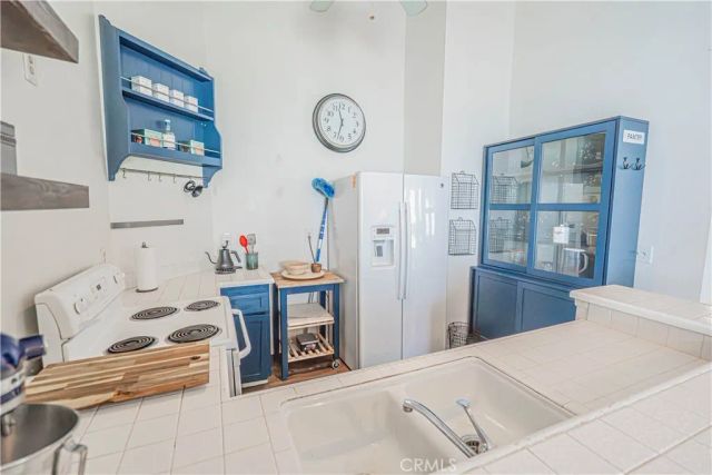 2402 Pleasant Way H, Thousand Oaks, CA 91362