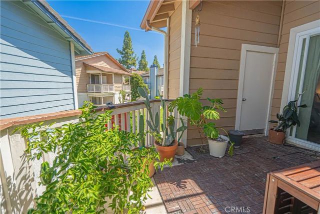 2402 Pleasant Way H, Thousand Oaks, CA 91362