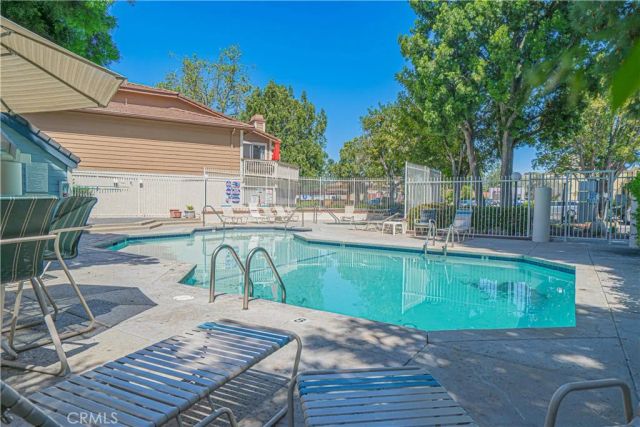2402 Pleasant Way H, Thousand Oaks, CA 91362