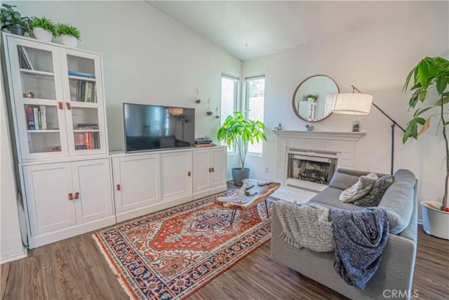 2402 Pleasant Way H, Thousand Oaks, CA 91362