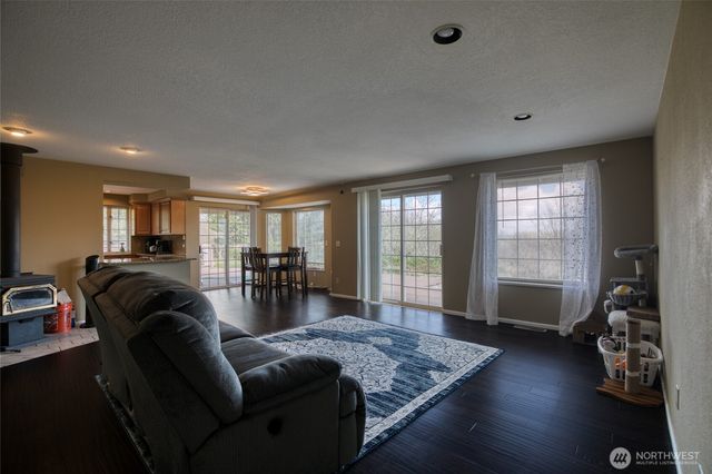 138 Olympic View Avenue NE, Ocean Shores, WA 98569