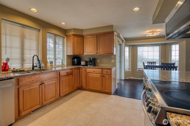 138 Olympic View Avenue NE, Ocean Shores, WA 98569