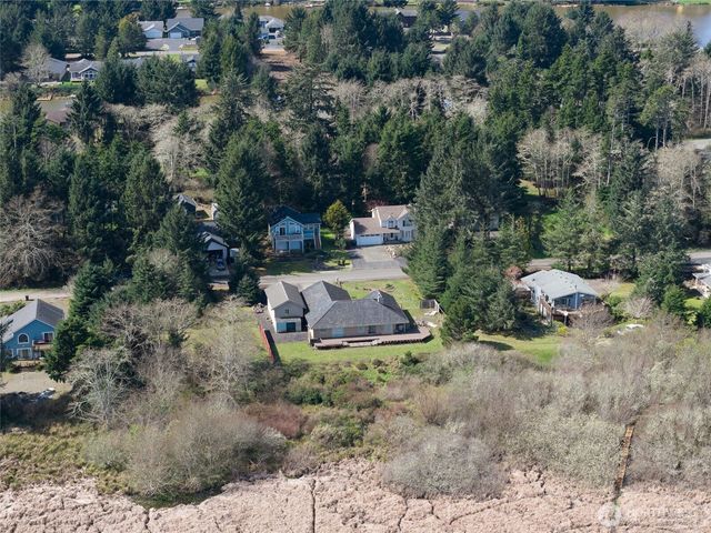 138 Olympic View Avenue NE, Ocean Shores, WA 98569