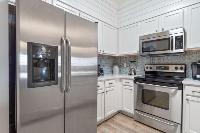 10343 E County Highway 30a 406, Seacrest, FL 32461