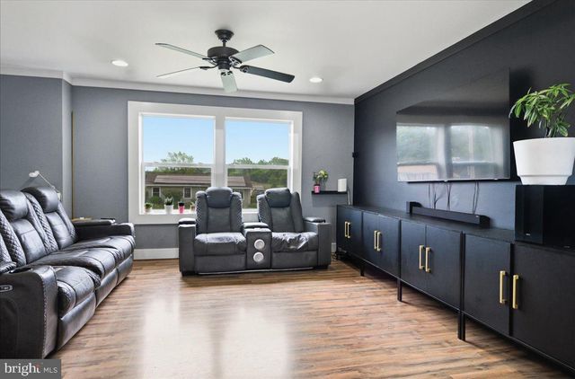 114 CATHERINE AVE, Buena, NJ 08310