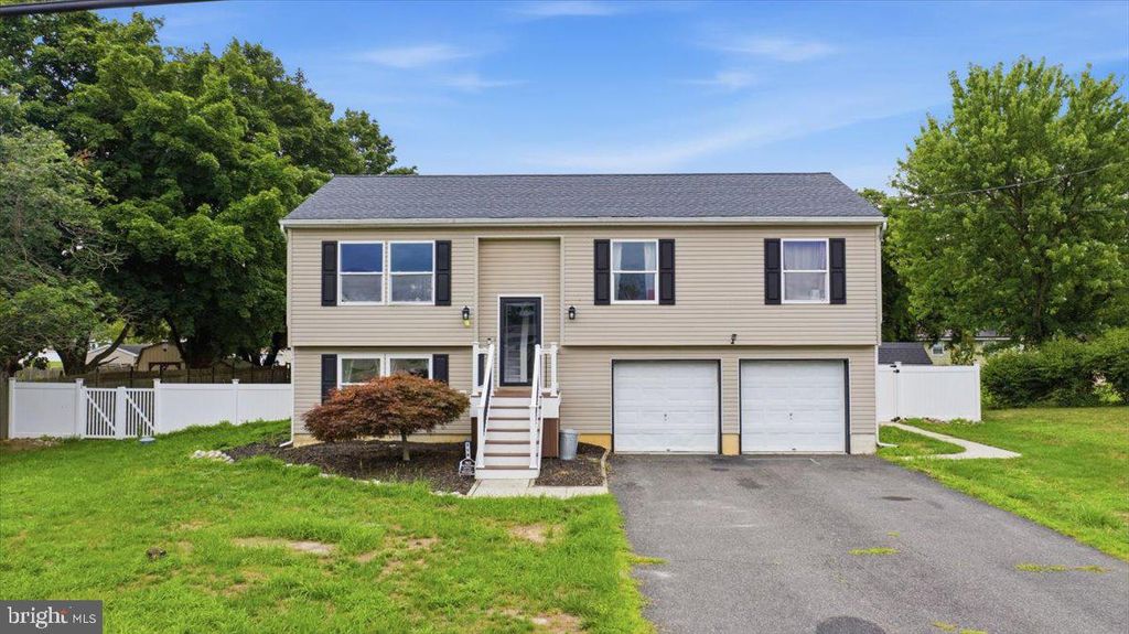114 CATHERINE AVE, Buena, NJ 08310