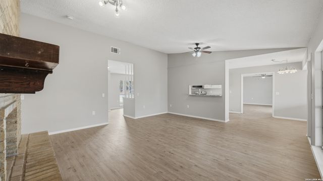 10321 Little Sugar, Converse, TX 78109