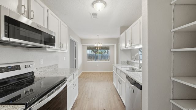 10321 Little Sugar, Converse, TX 78109