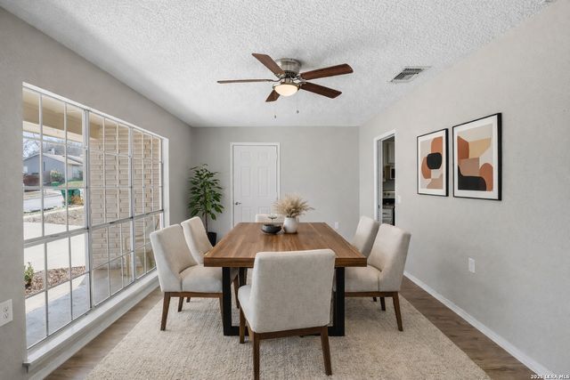 10321 Little Sugar, Converse, TX 78109