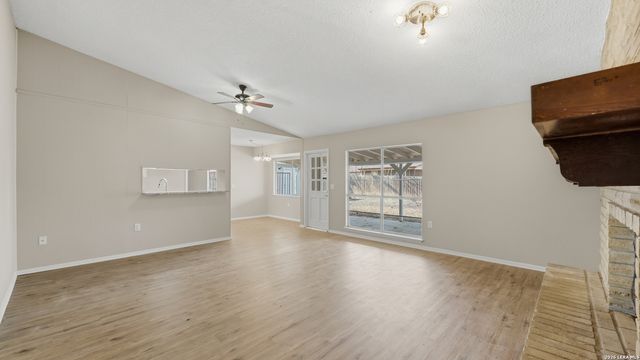 10321 Little Sugar, Converse, TX 78109