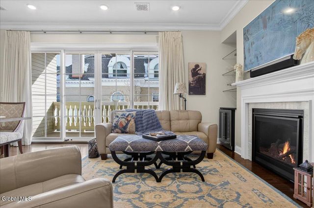 46 Union Avenue 205, Saratoga Springs, Inside, NY 12866