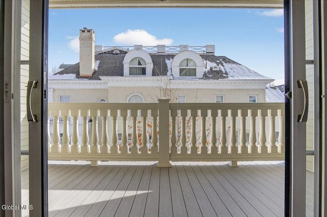 46 Union Avenue 205, Saratoga Springs, Inside, NY 12866