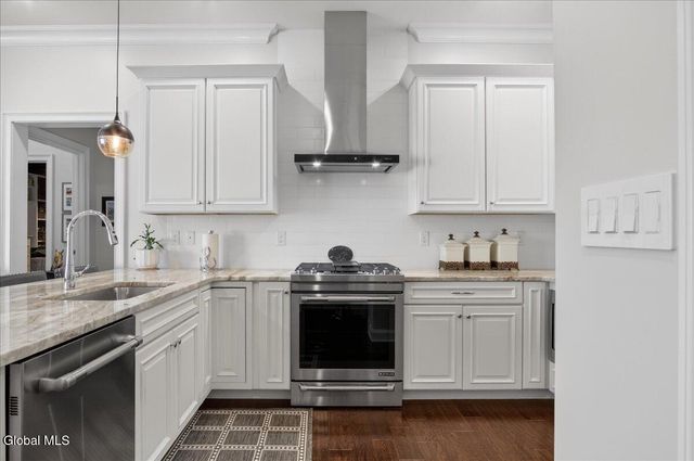 46 Union Avenue 205, Saratoga Springs, Inside, NY 12866