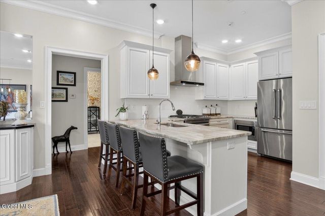 46 Union Avenue 205, Saratoga Springs, Inside, NY 12866