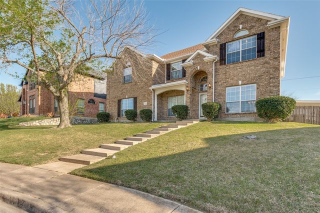 1740 Bramble Creek Drive, Desoto, TX 75115