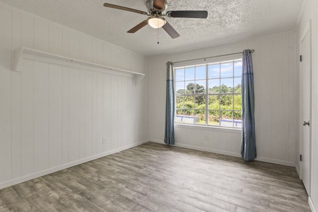 191 FM 44 E, De Kalb, TX 75559