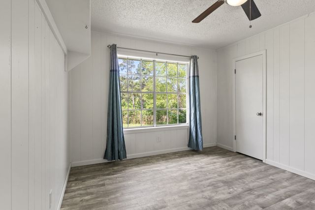 191 FM 44 E, De Kalb, TX 75559