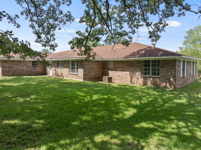 191 FM 44 E, De Kalb, TX 75559