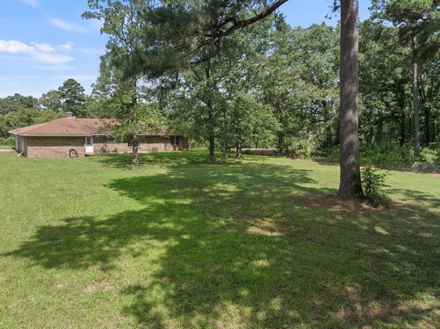 191 FM 44 E, De Kalb, TX 75559