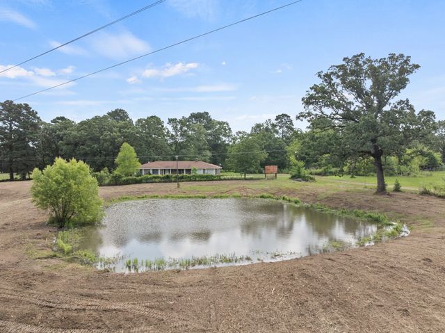 191 FM 44 E, De Kalb, TX 75559