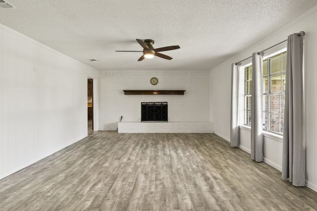 191 FM 44 E, De Kalb, TX 75559