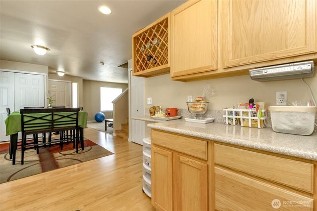 2707 9th Street SE, Puyallup, WA 98374