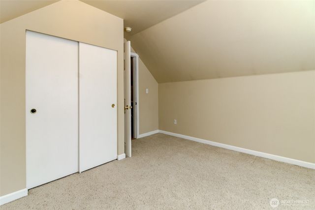 2707 9th Street SE, Puyallup, WA 98374