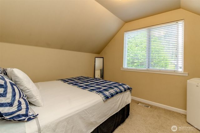 2707 9th Street SE, Puyallup, WA 98374